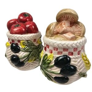 Vtg Fitz & Floyd Ceramic Tomato and Mushroom Basket Salt‎ and Pepper Shaker Set